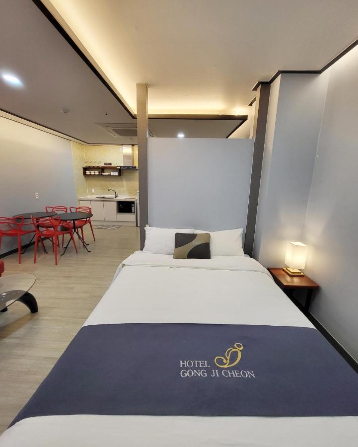 Hotel Gongjicheon Chuncheon Bagian luar foto