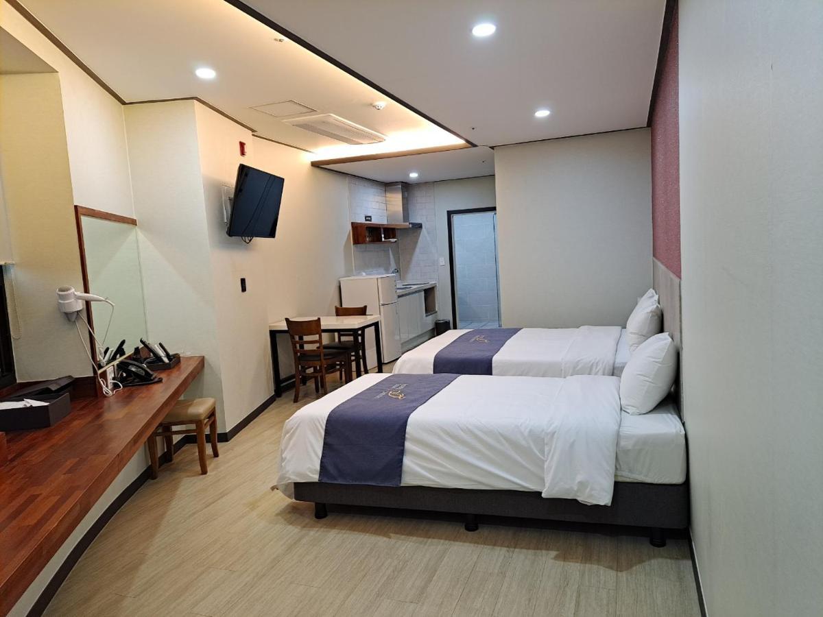 Hotel Gongjicheon Chuncheon Bagian luar foto