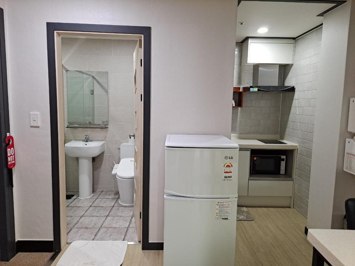 Hotel Gongjicheon Chuncheon Bagian luar foto