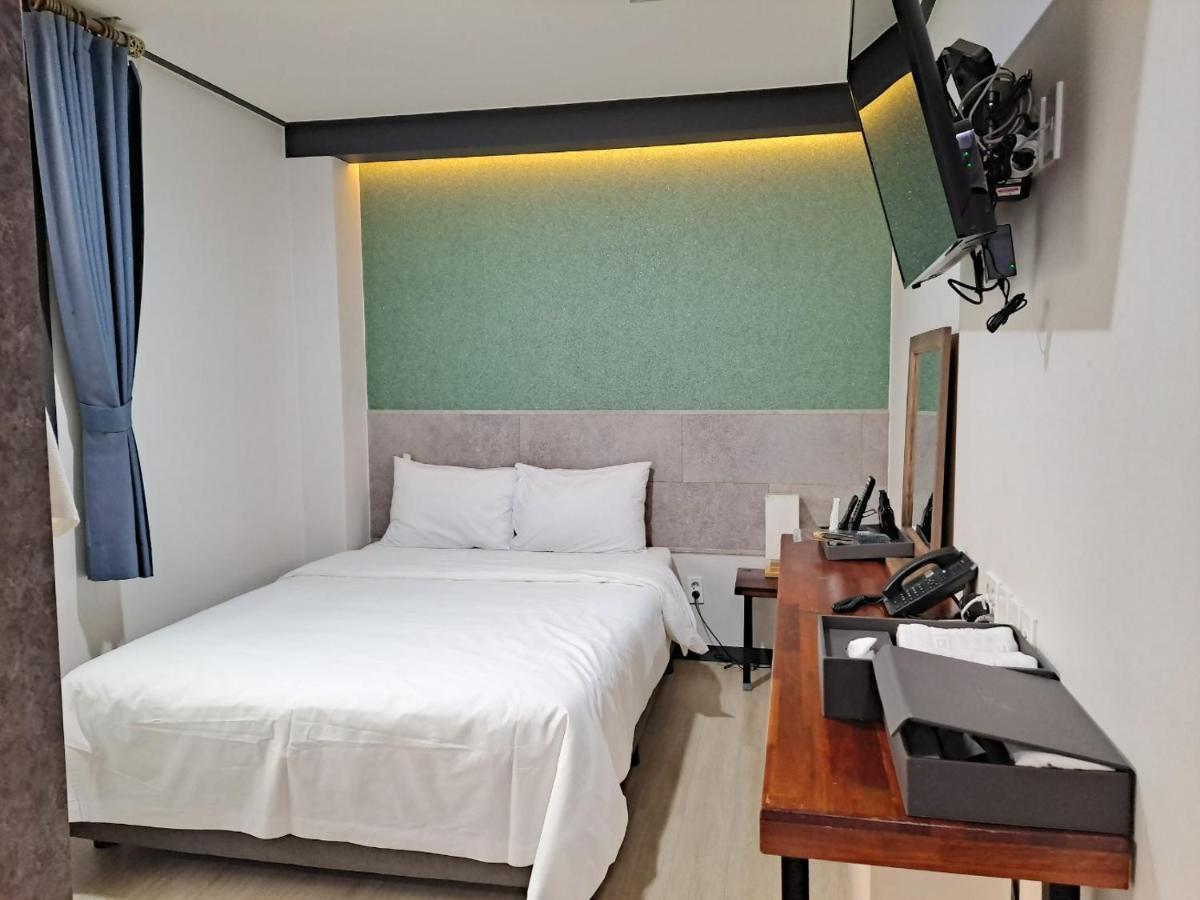 Hotel Gongjicheon Chuncheon Bagian luar foto